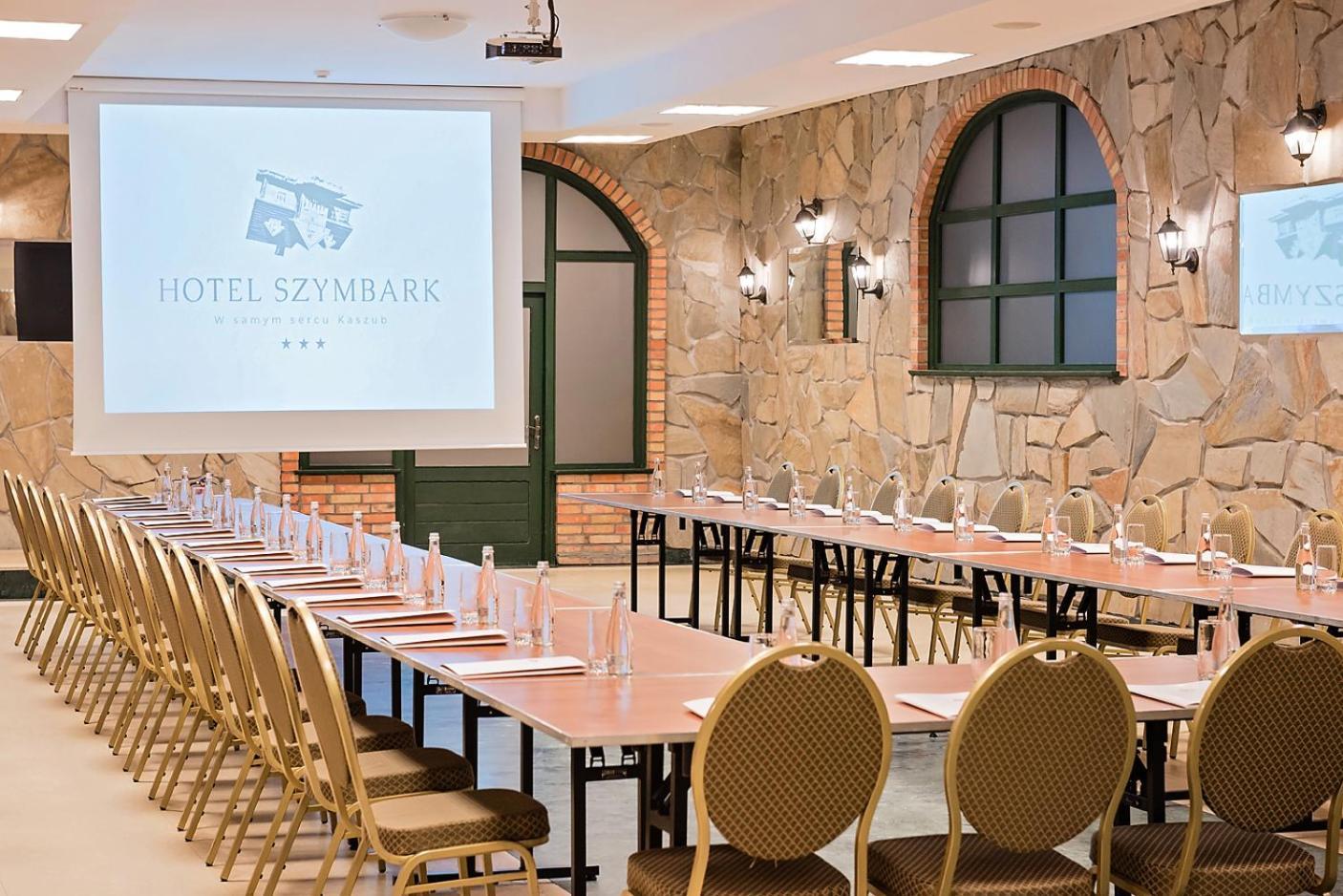 Hotel Szymbark Εξωτερικό φωτογραφία