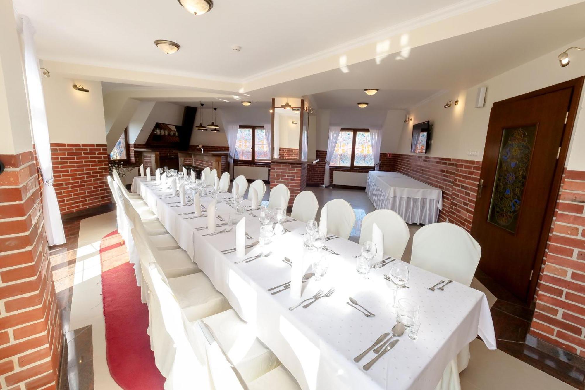 Hotel Szymbark Εξωτερικό φωτογραφία