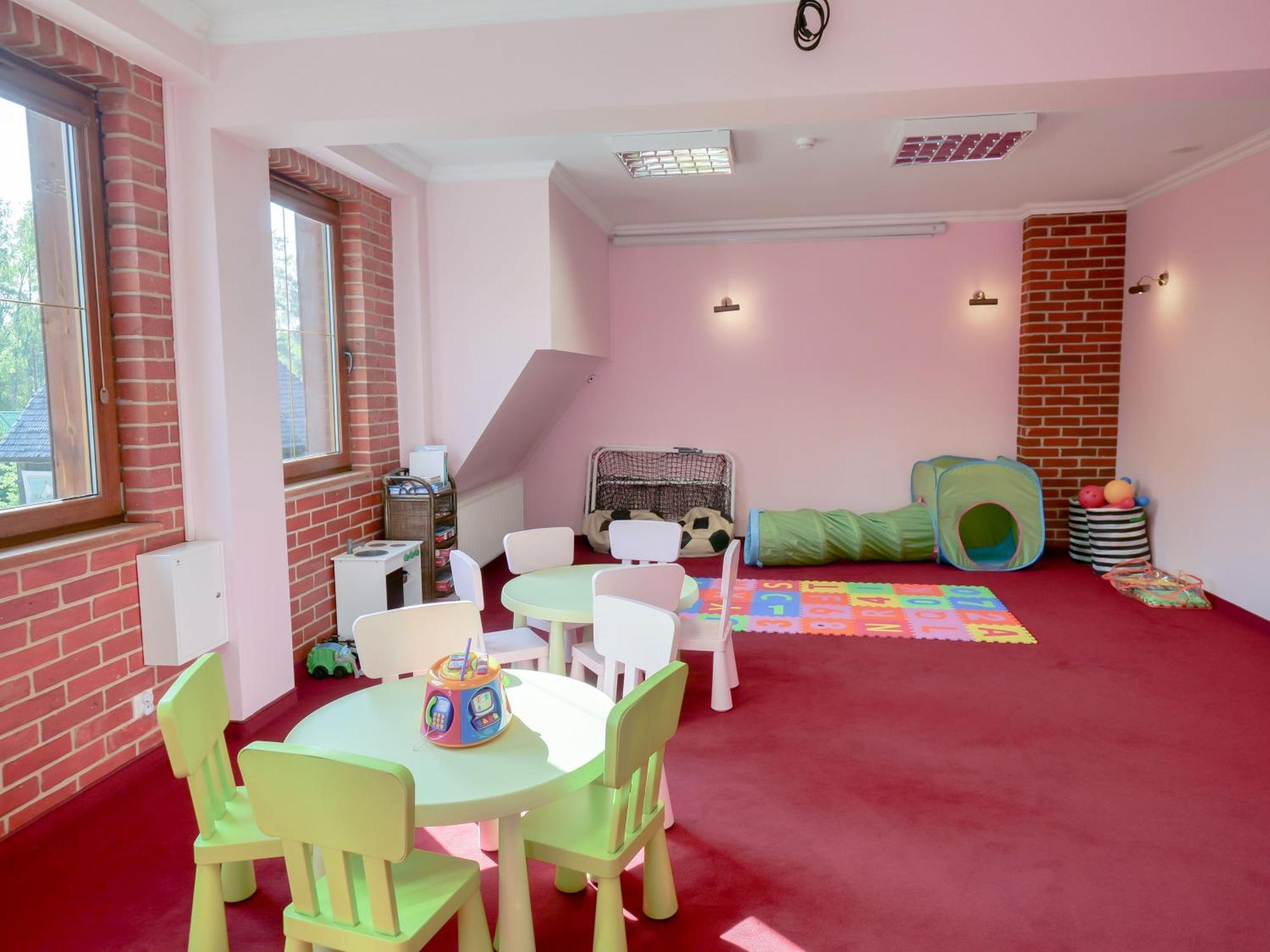 Hotel Szymbark Εξωτερικό φωτογραφία