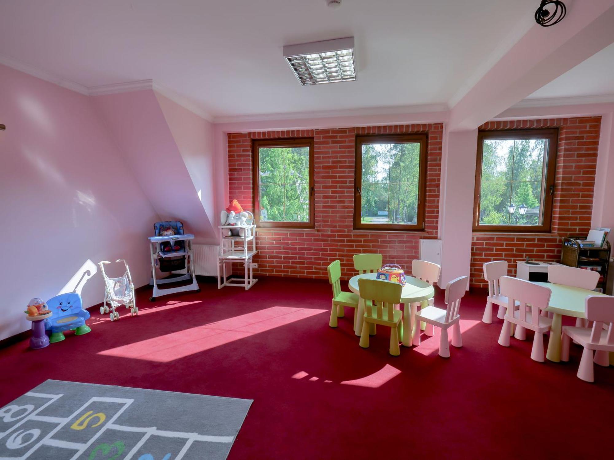 Hotel Szymbark Εξωτερικό φωτογραφία