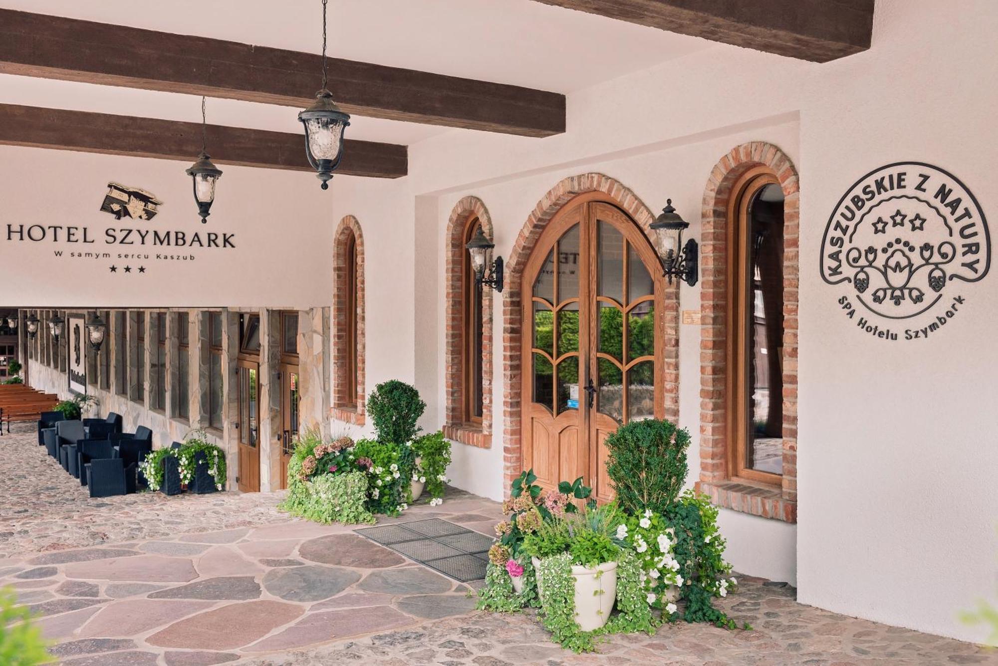Hotel Szymbark Εξωτερικό φωτογραφία