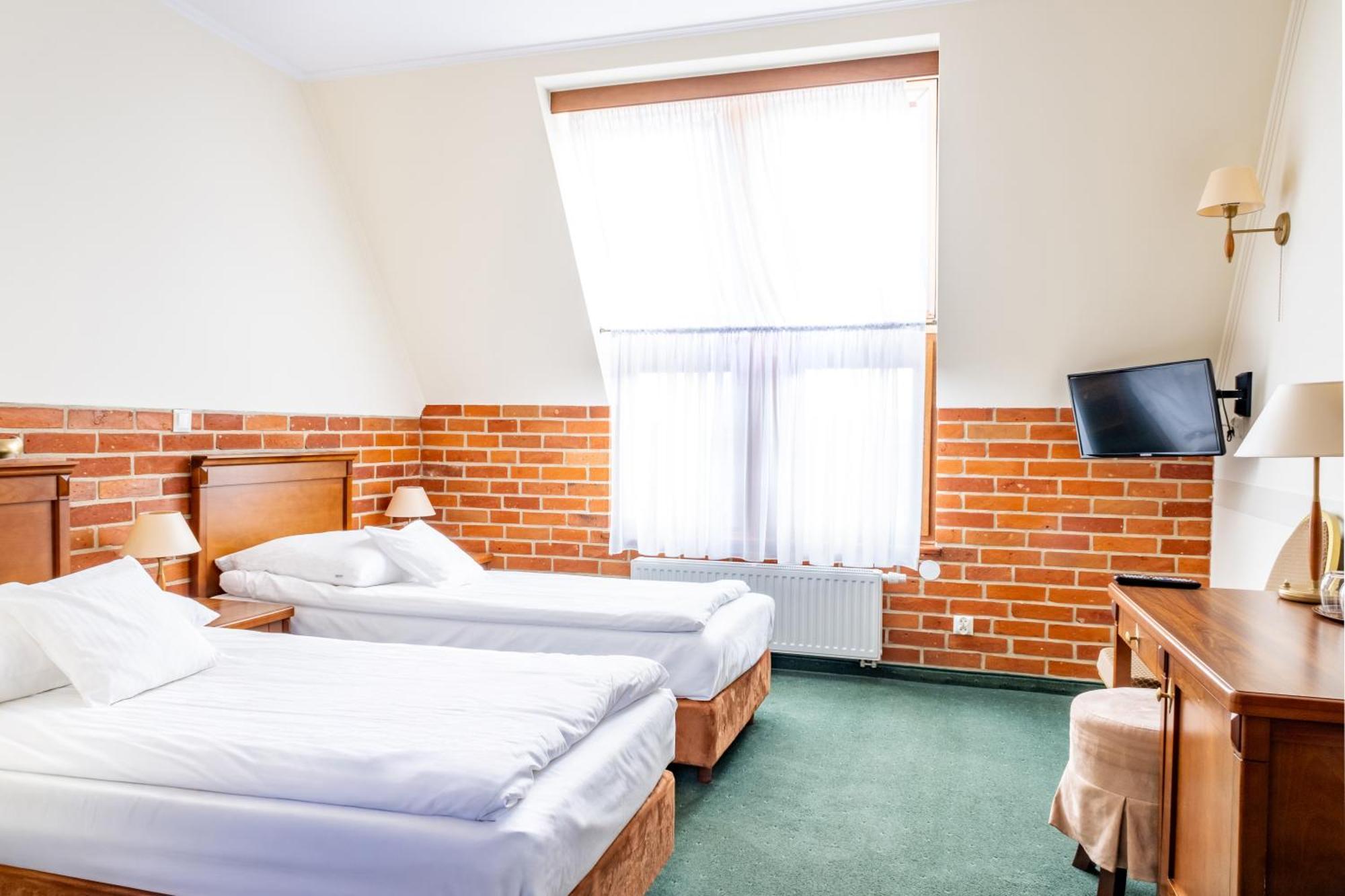 Hotel Szymbark Εξωτερικό φωτογραφία