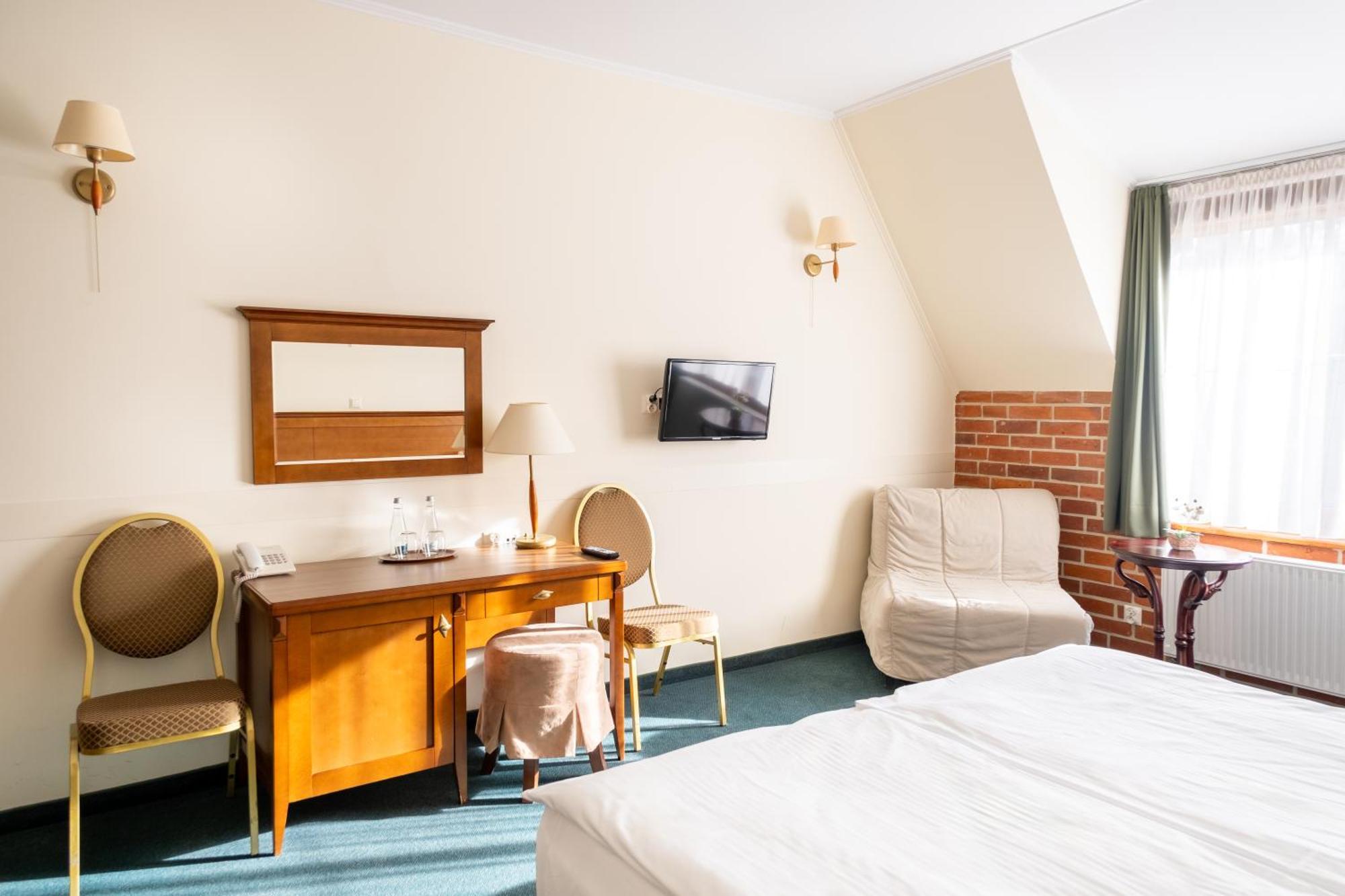 Hotel Szymbark Εξωτερικό φωτογραφία
