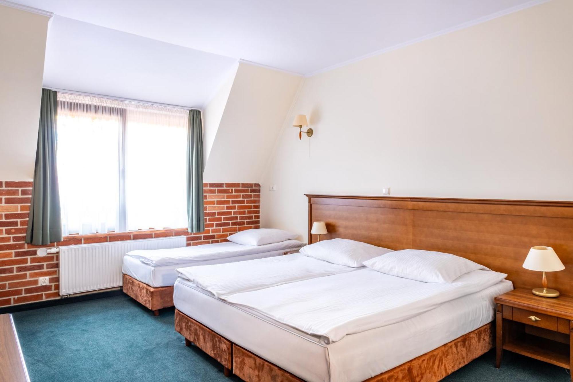 Hotel Szymbark Εξωτερικό φωτογραφία